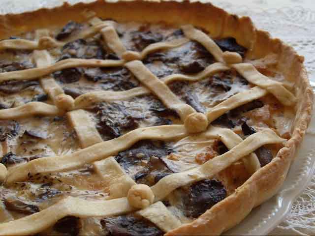 crostata-con-funghi,-bacon-e-besciamella